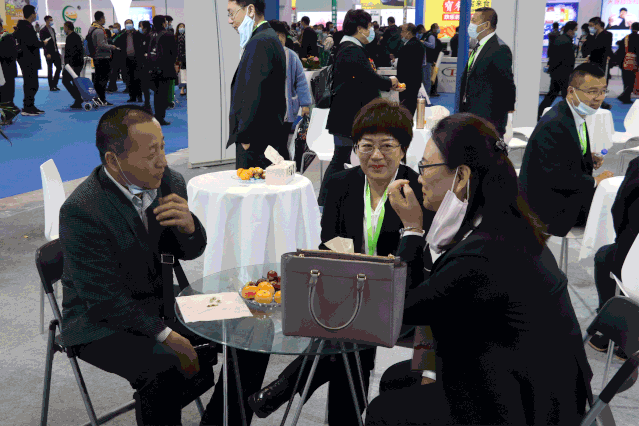 微信圖片_20201030113403.gif 微信圖片_20201030113403.gif